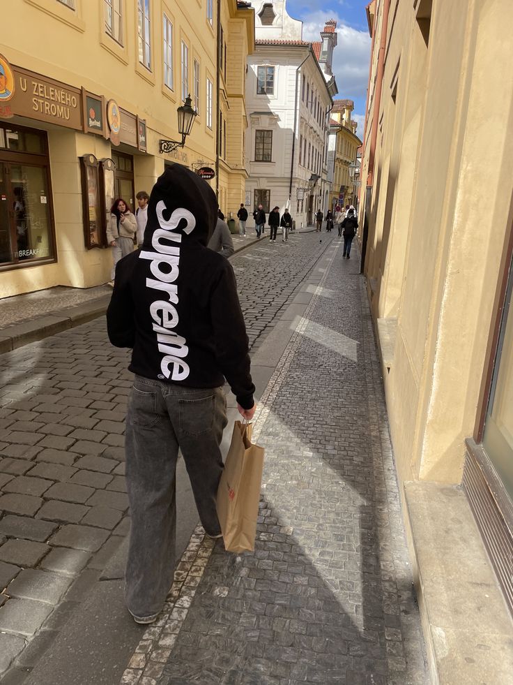 files/supreme_satin_applique_hoodie_black.jpg